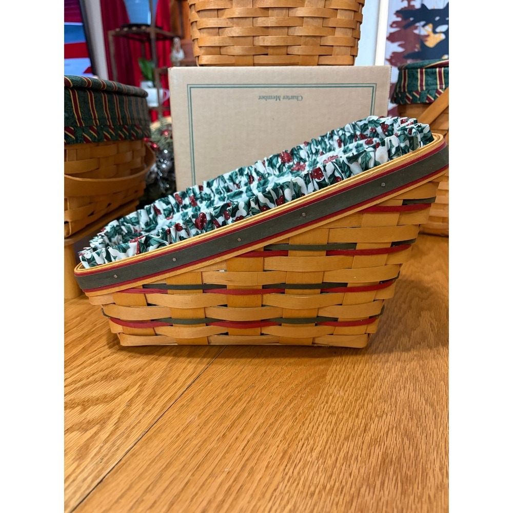 Longaberger Christmas Sleigh Basket – Holly Liner – Red/Green Accent –‎ Vintage